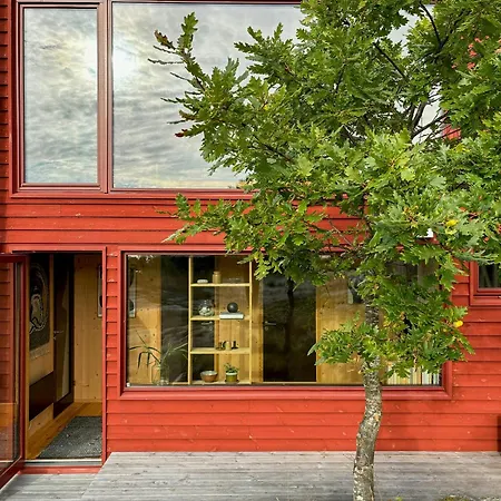 Architect-designed With Sea View In Loshavn 別荘 *