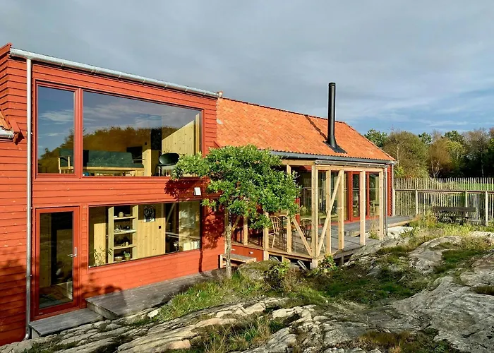 Architect-designed With Sea View In Loshavn *